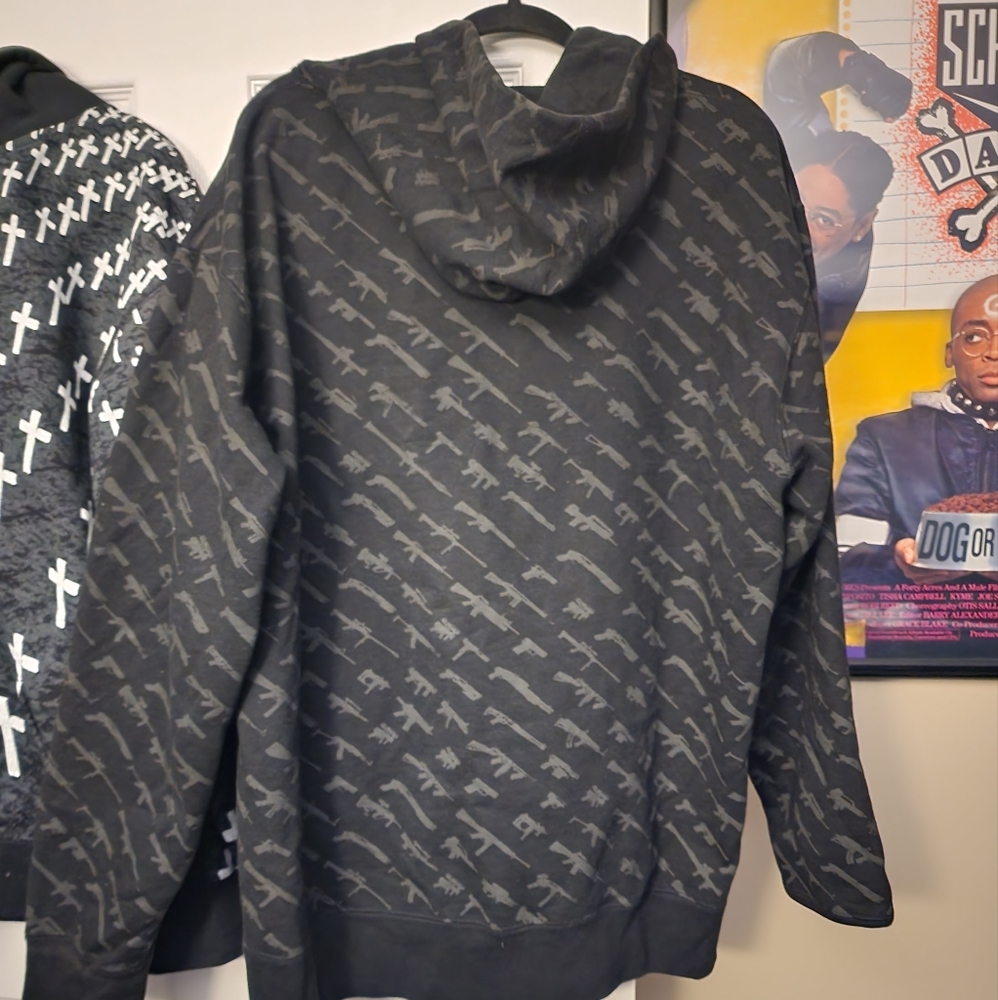 Rogue Status "Gun Show" Hoody, size 2XL